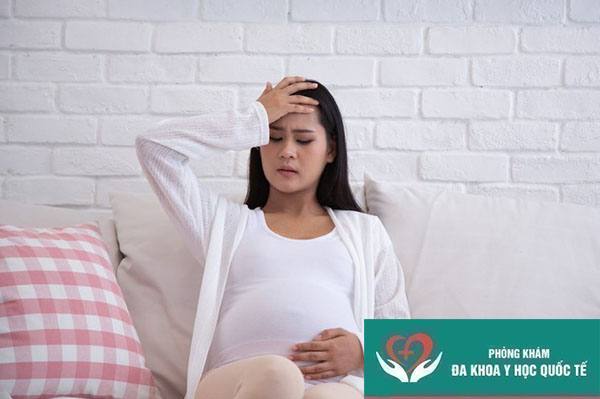 Những ảnh hưởng của việc mẹ bầu nằm võng